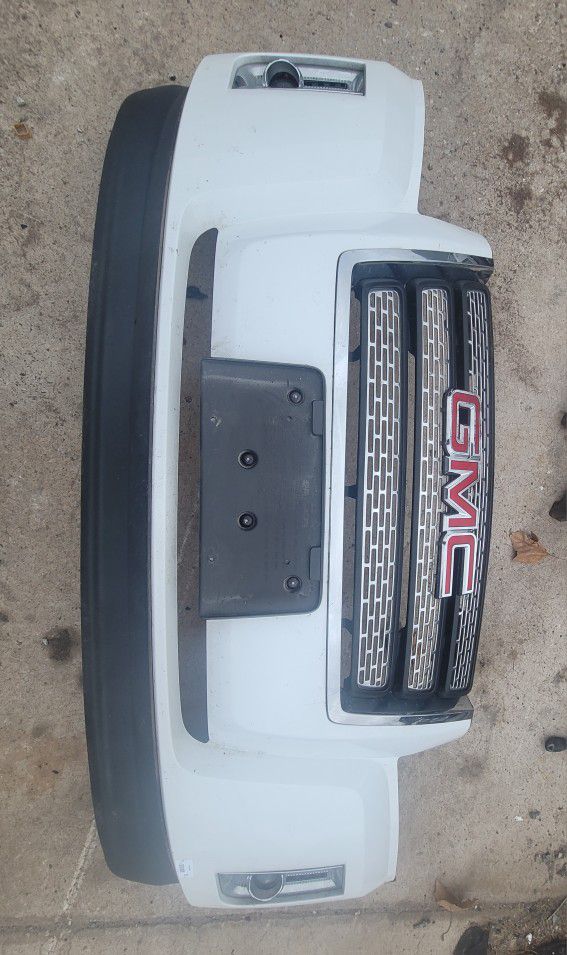Front Bumper Assembly Wirh Headlights