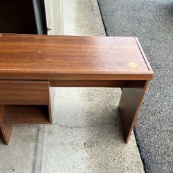 Free Desk
