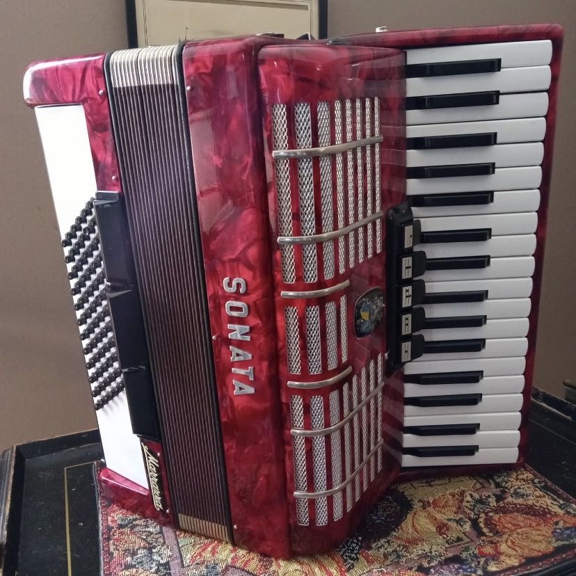 Sonata accordion online
