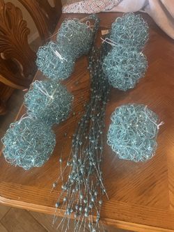 Party Decorations / Christmas Ornaments 
