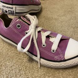 Size 2: Lilac Converse