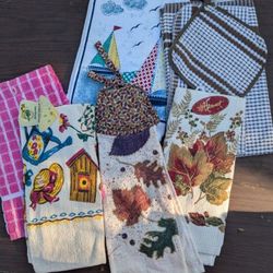 Hand towels New All For $5