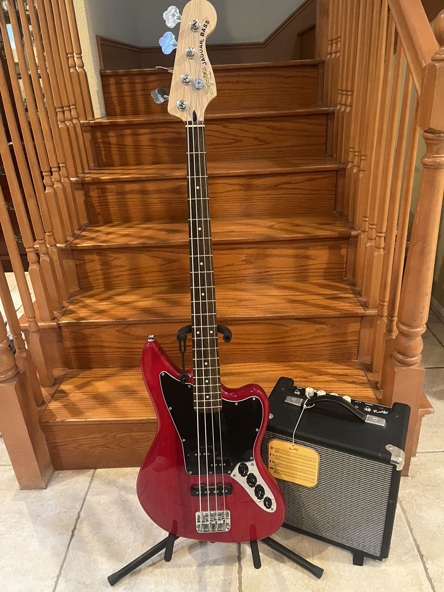 Squier Vintage Modified Jaguar Bass (Mint) W/ Fender Rumble 15 (BrandNew)