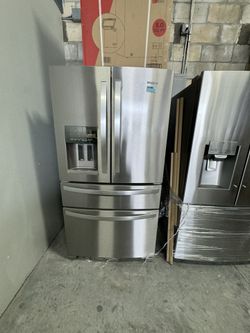 Refrigerator 