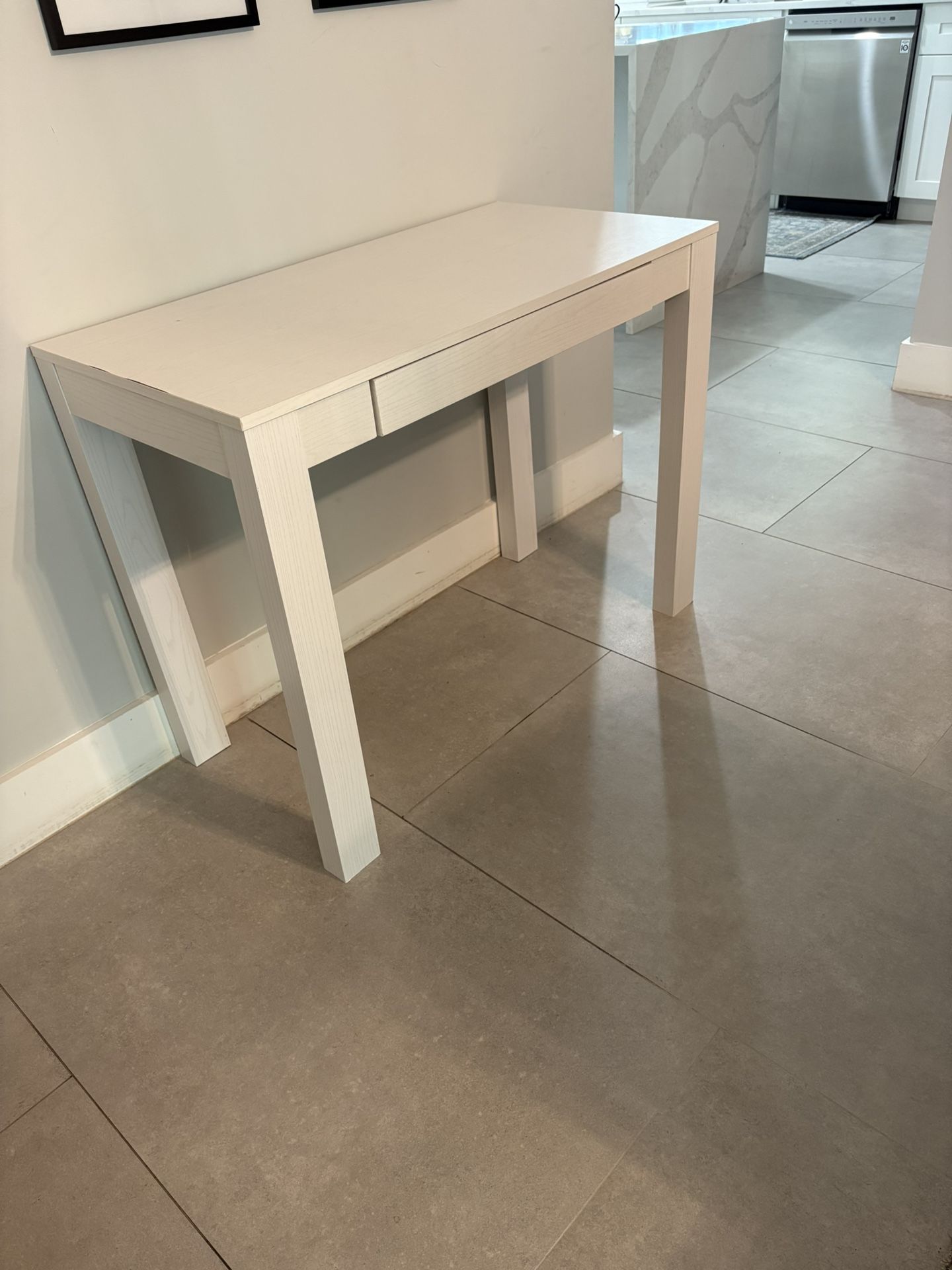 Console computer makeup Table