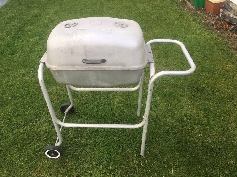 Vintage Portable kitchen charcoal grill