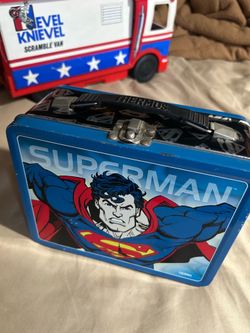 Superman 1998 lunch box with thermo