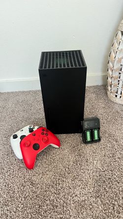 Xbox Series X 1TB Bundle - 2 Controllers & Rechargeable Batteries