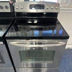 🔹Ge Stainless Steel Stove.🔹Comes With 60 DAY WARRANTY 📍5200 E 10TH AVE TAMPA FL 33619📍