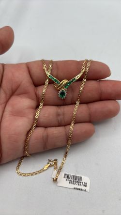 Gold emerald gem pendant chain