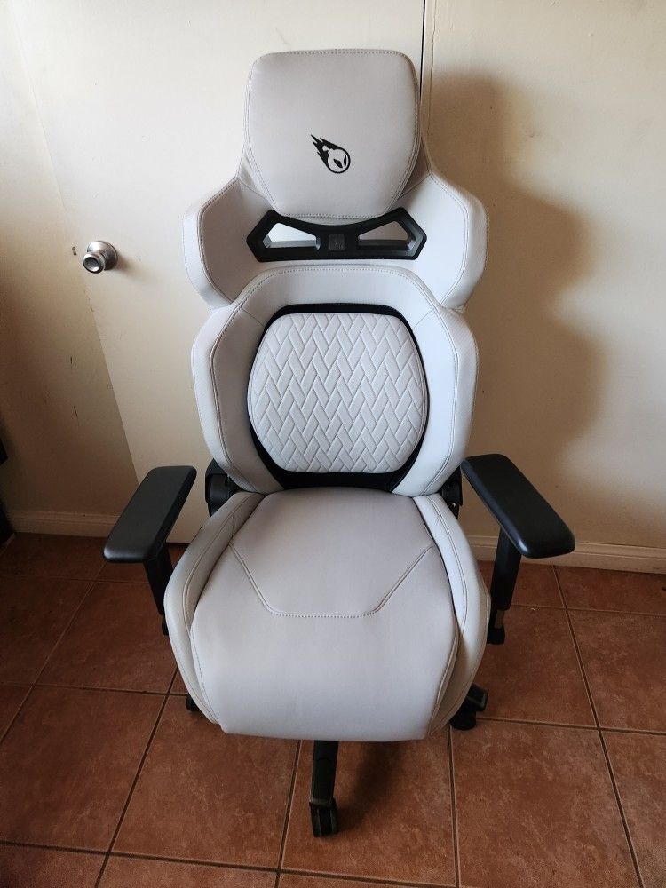Dps Bravent Pro Elite Gaming Chair 