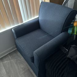 delta children glider rocking chair