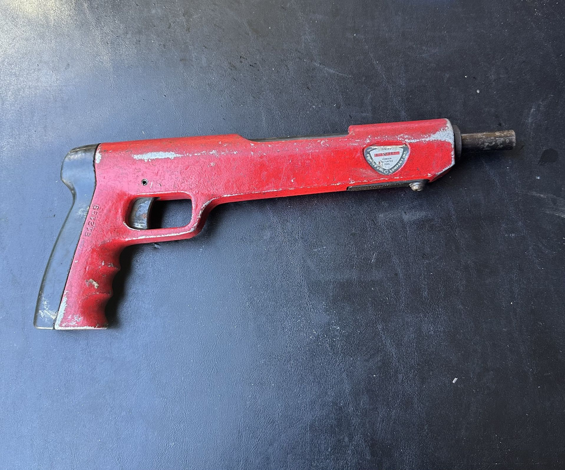 Concrete Nail Gun Red Head 727 