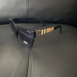 BURBERRY Sunglasses 🕶️ 