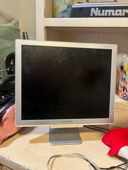 Envision Professional Series LCD Monitor