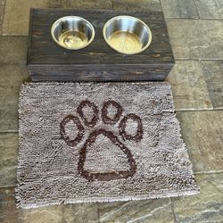 Rustic Wooden Dog Feeder with Stainless Steel Bowls and Paw Print Mat
