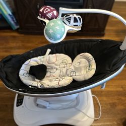 4 Moms Baby Rocker 