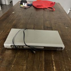 DVD/CD Player – Fully Functional – Great Condition (Magnavox)