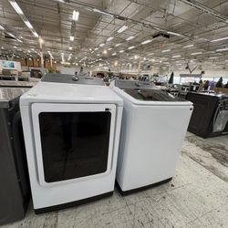 Samsung Electric Dryer (7.4 Cu Ft) & Washer (5.5 Cu Ft) Set