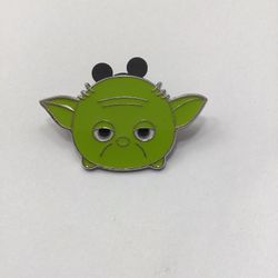 DISNEY STAR WARS YODA HEAD TRADING PIN