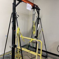 1100lbs Adjustable Gantry Crane