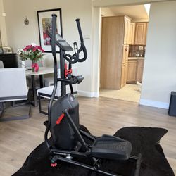 Schwinn 411 Elliptical Maschine