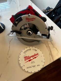 Circular saw 7 1/4 tool only