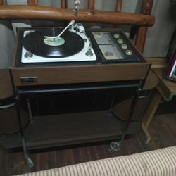 1960's Zenith  Turn Table/radio With Stand