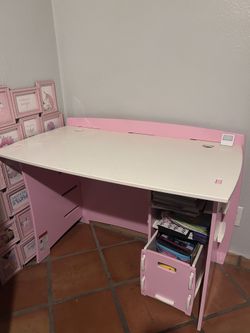 Legaré Princess Pink & White Kids Desk – No Tools Assembly