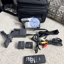Silver and Blue Hitachi DZ-MV550A DVD & SD Card camcorder W/Remote