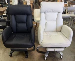 New assembled Cross Legged Office Chair with Pets Friendly Seat, Plus Size Criss Cross Desk Chair, Big and Tall Office Chair with Foot Rest, Reversibl