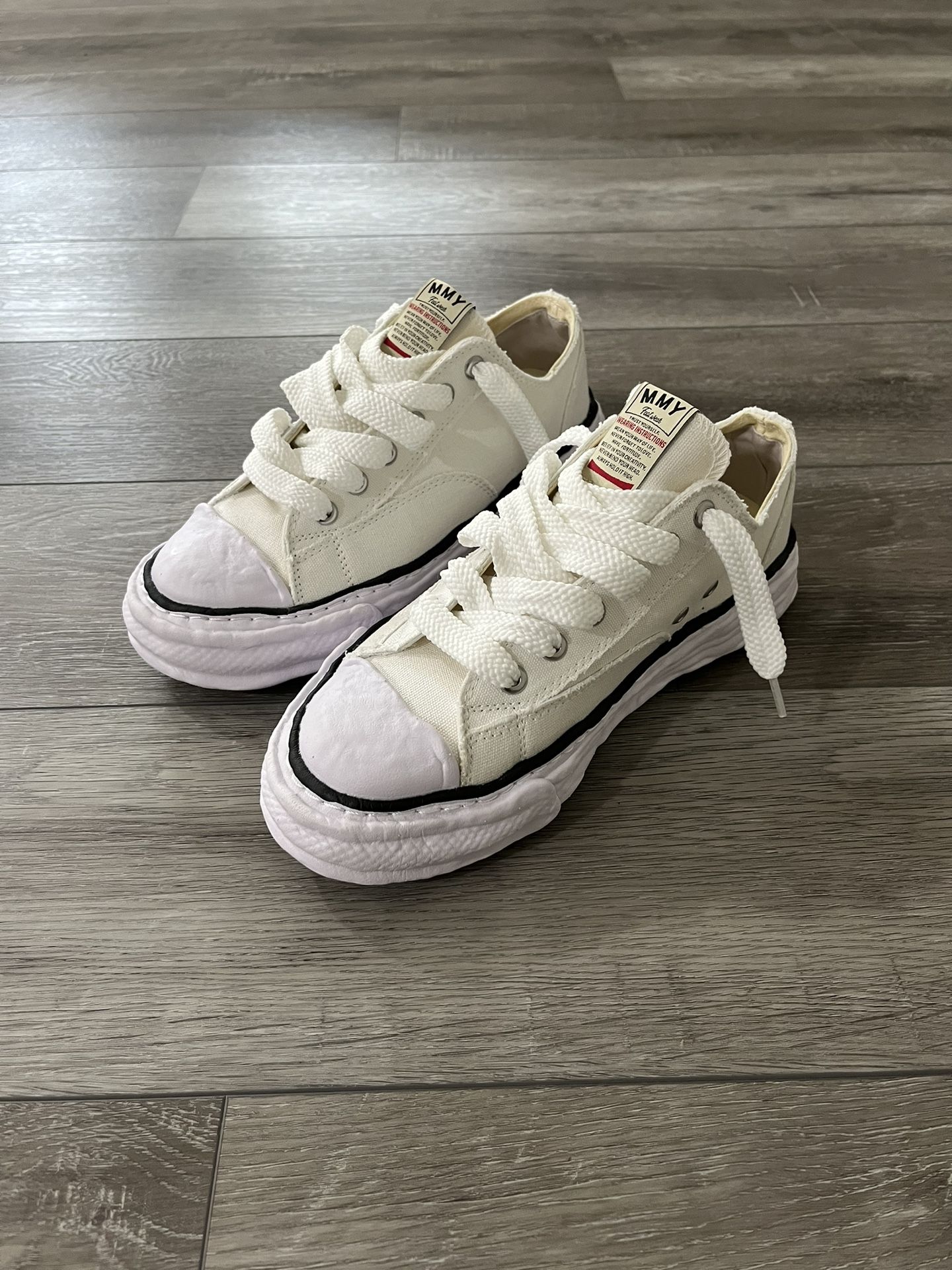 White Maison Mihara Yasuhiro Peterson 23 OG Sole Canvas Sneakers Size 43