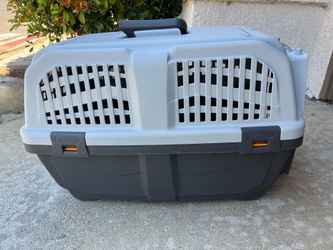 Skudo Dog and Cat Carrier