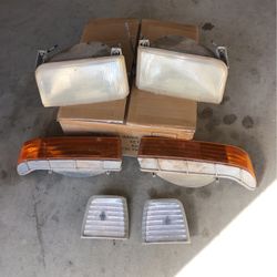 Ford F-150 Headlights