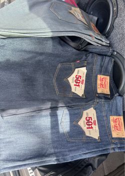501 Levi’s jeans brand new