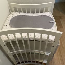 Stokke diaper changing table