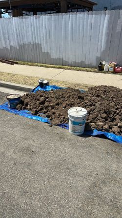 Free fill dirt