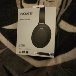 Sony WH-1000 XM4