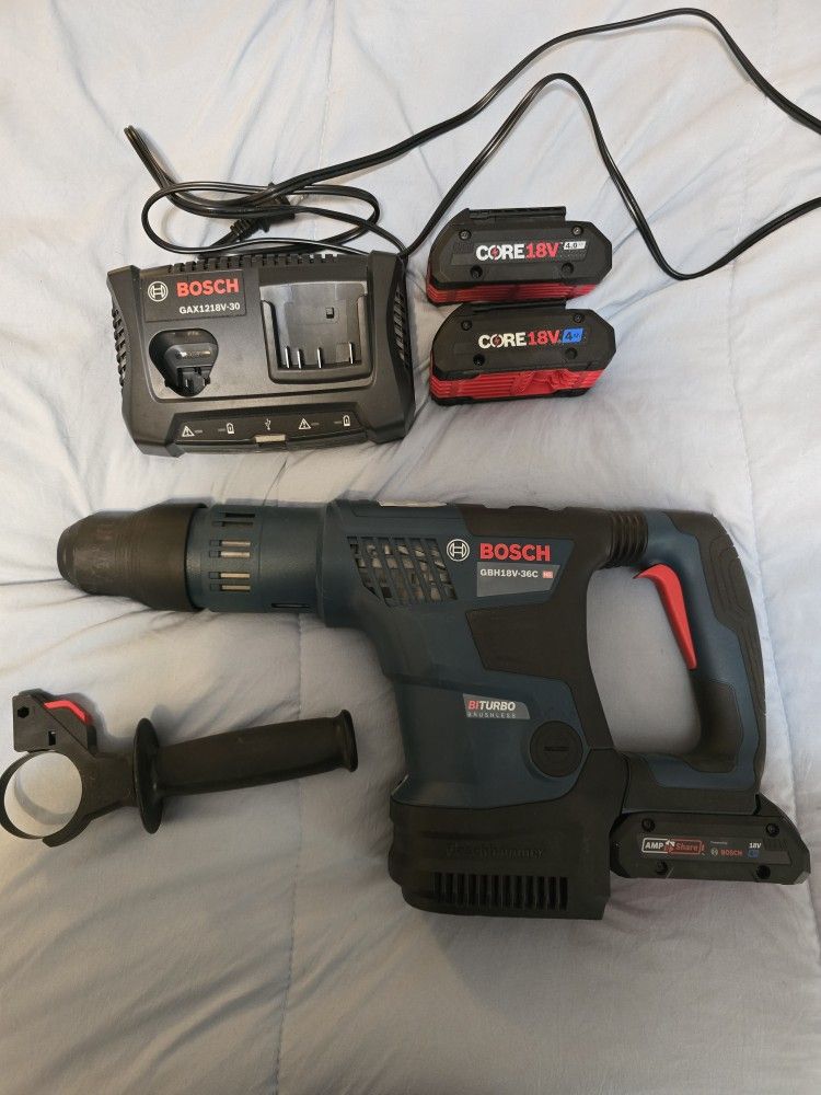 New BOSCH GBH18V-36C Rotary Hammer With Accessories