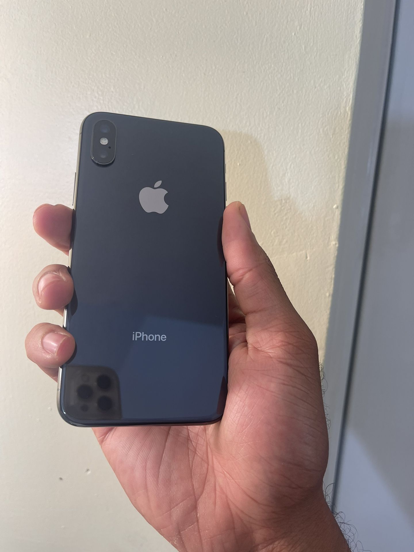 UNLOCKED IPHONE X / READY TO USE ✅