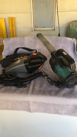 2 handheld Vacuum Cleaners