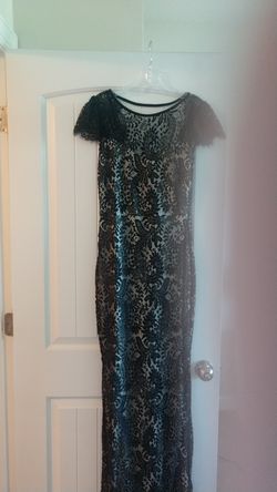 Gown size medium
