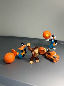 McDonald’s Happy Meal Toy Lot Donkey Kong Daffy Duck Sylvester Mater Figures