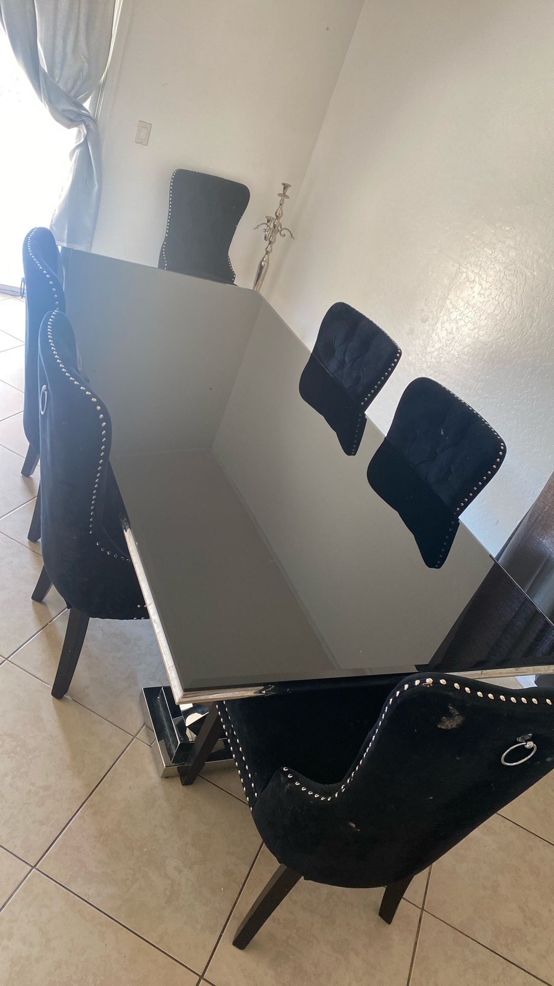 Dinning Table