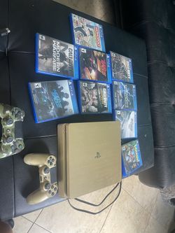 PS4 Gold With 2 Controllers And Games