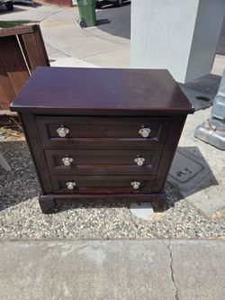 Dark Cherry 3-Drawer Nightstand