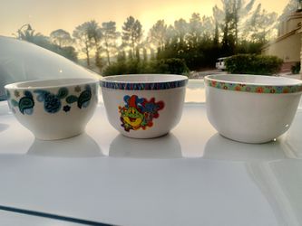 BRAND NEW 3 RICE BOWLS