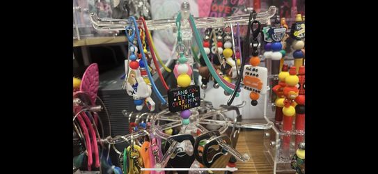 Bookmarks MANY CHARACTERS AND THEMES-SEE DESCRIPTION