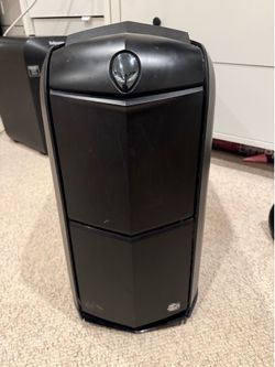Alienware Aurora Desktop (For Parts or Repair) | 16GB RAM / 512GB Storage - $100 OBO