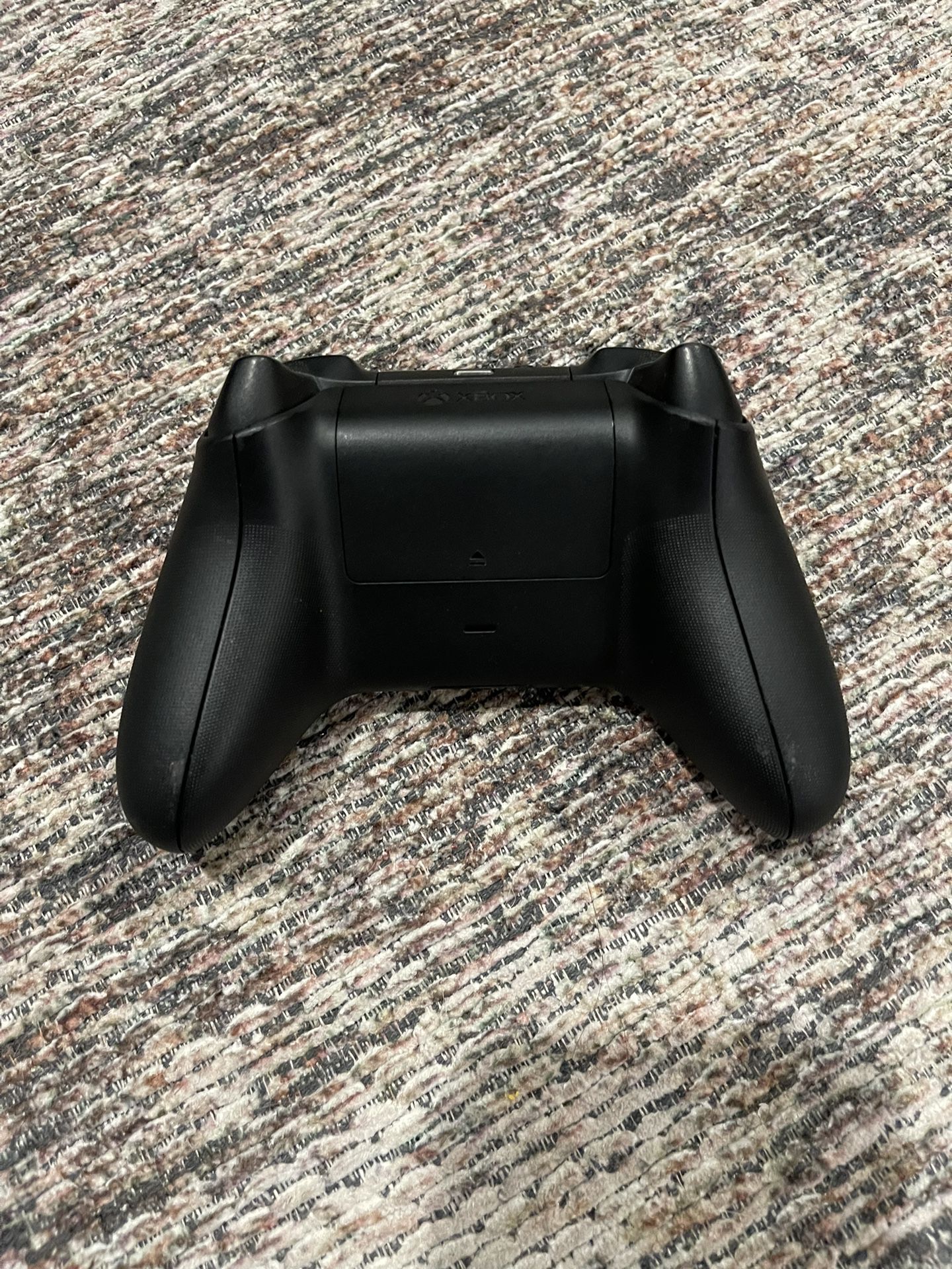 Xbox One Controller Black for Sale in Los Angeles, CA - OfferUp